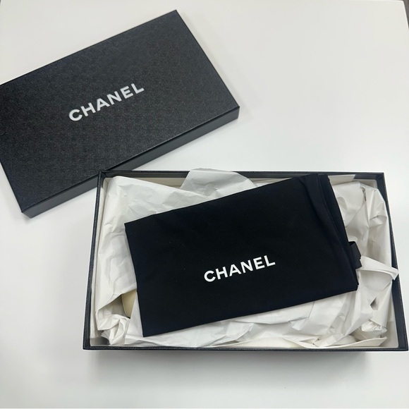 CHANEL Lambskin Grosgrain Cap Toe CC Ballerina Flats in Ivory/Black - Picture 5 of 8